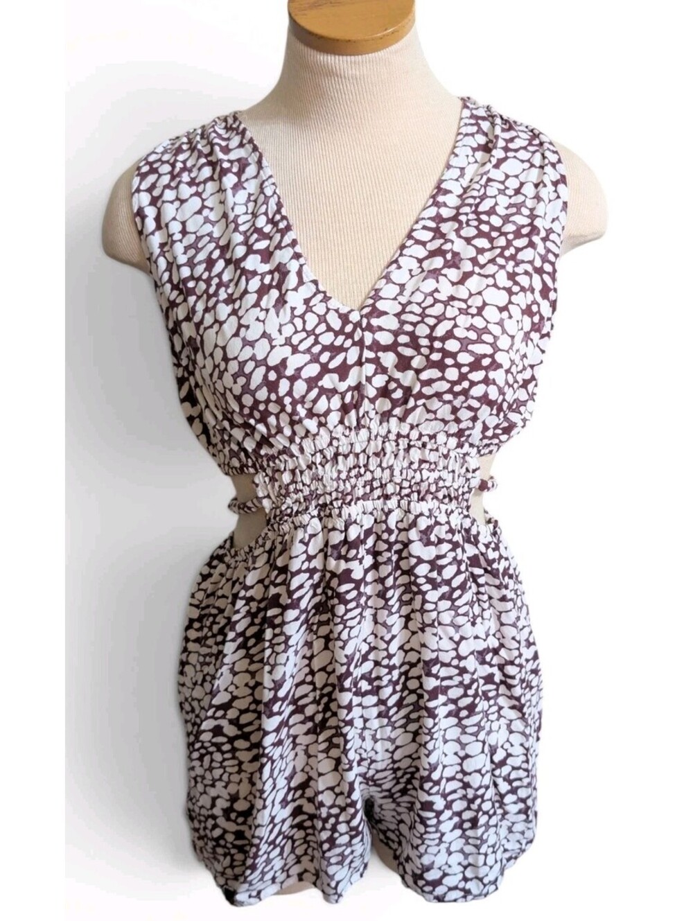 J For Justify Burgundy White Spotted Cutout Romper Jumpsuit Size XL